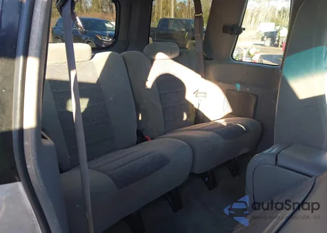 2000 Ford Explorer Sport из США, поврежденный, VIN 1FMYU70E4YUA81130